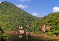 龙山天池探幽—探秘龙潭