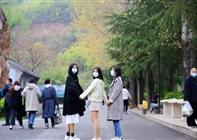 清明假日，龙潭大峡谷景区迎来大